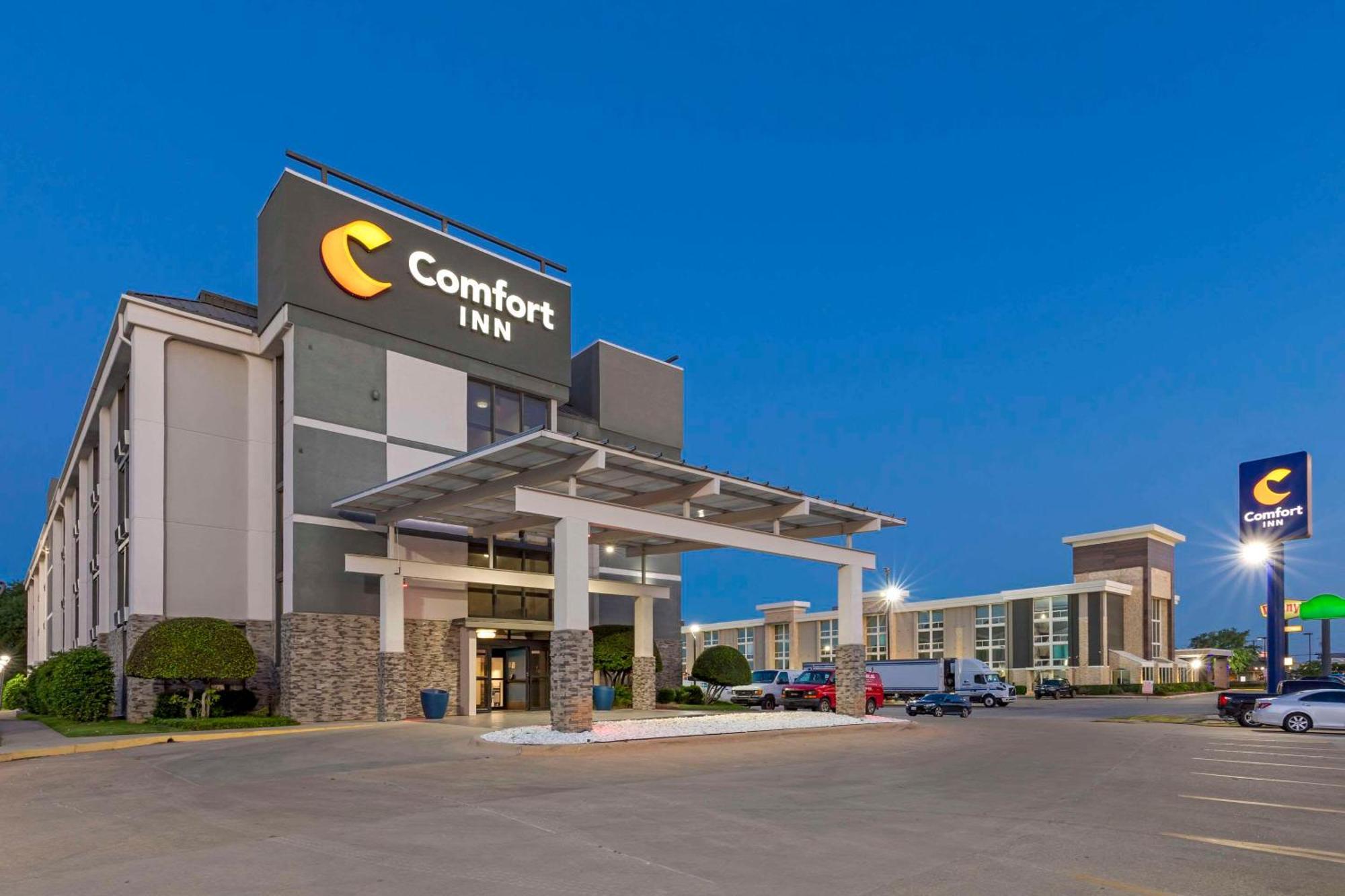 Comfort Inn Dallas North Love Field Airport Екстериор снимка