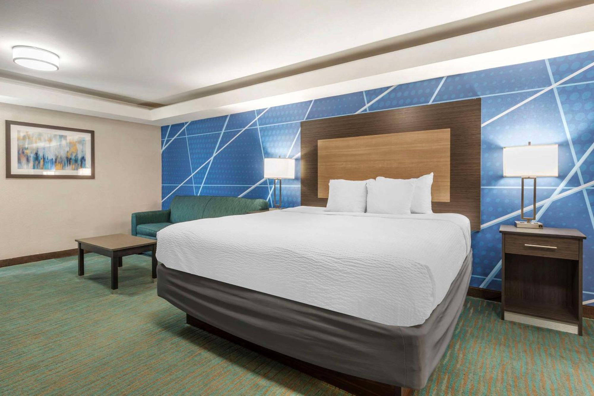 Comfort Inn Dallas North Love Field Airport Екстериор снимка